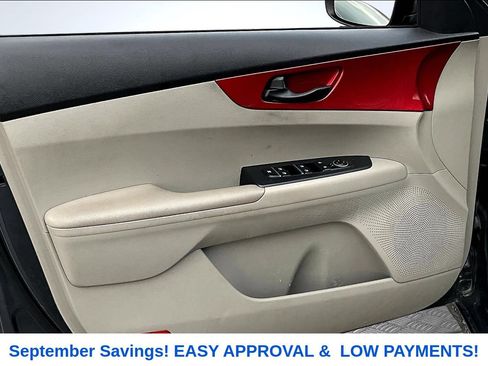 Used 2020 Kia Forte LXS FWD image 17