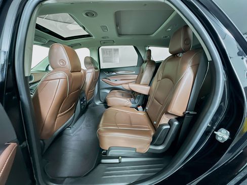 Used 2018 Buick Enclave Avenir w/ Avenir Technology Package image 29