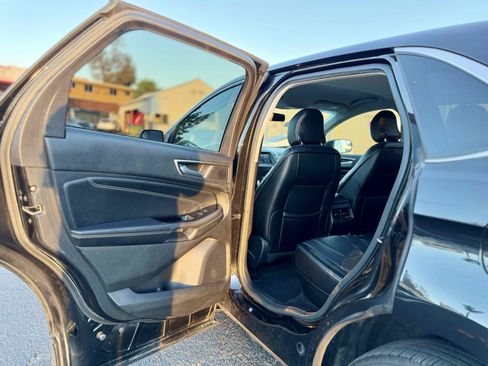 Used 2015 Ford Edge Titanium AWD/4WD image 22