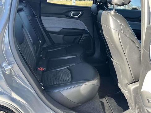 Used 2024 Jeep Compass Latitude image 21