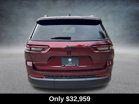 Used 2024 Jeep Grand Cherokee L Altitude image 4