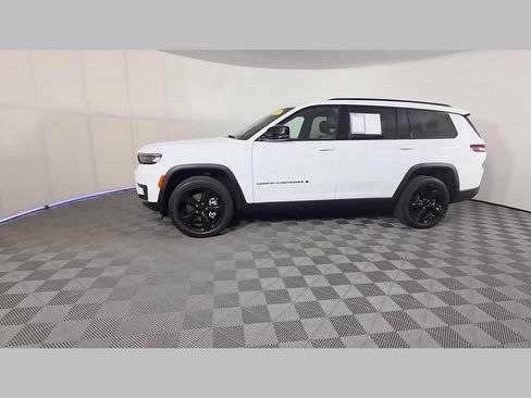 Used 2023 Jeep Grand Cherokee L Laredo RWD image 48