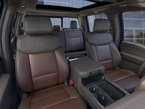 New 2026 Ford F250 King Ranch w/ FX4 Off-Road Package image 3