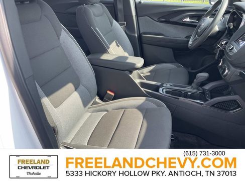 Used 2023 Chevrolet TrailBlazer LS FWD image 23