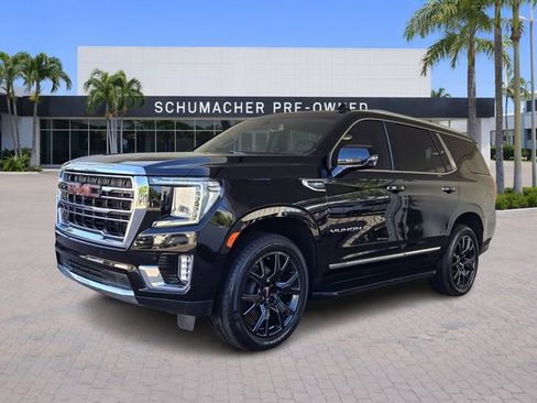 Used 2021 GMC Yukon SLT w/ SLT Premium Package RWD image 3