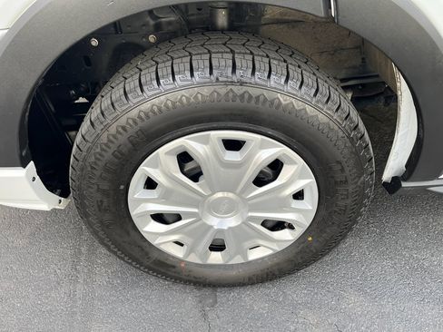 Used 2023 Ford Transit 350 XL image 11