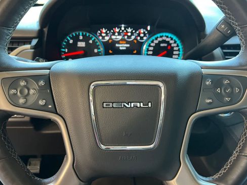 Used 2017 GMC Yukon Denali w/ Open Road Package RWD image 27