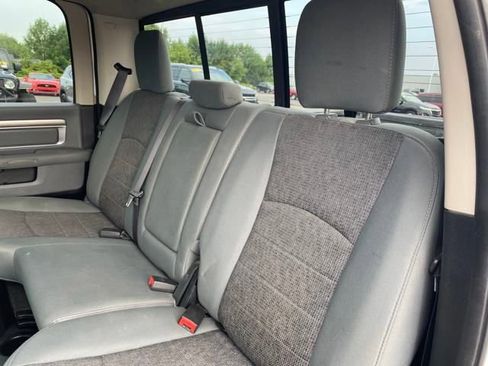 Used 2017 RAM 1500 Classic SLT w/ Luxury Group image 22