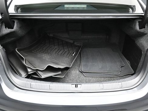 Certified 2018 Toyota Avalon XLE Premium FWD image 34