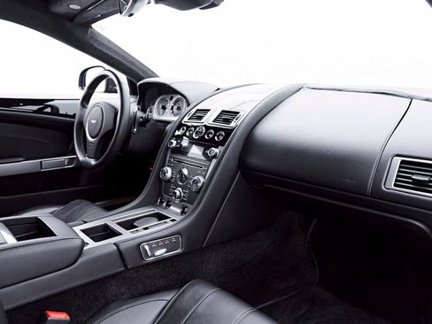 Used 2014 Aston Martin DB9 Coupe RWD image 55