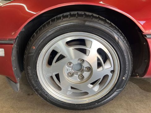 Used 1988 Chevrolet Corvette Coupe RWD image 21