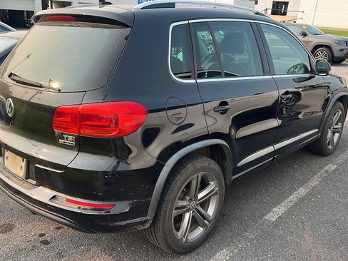 Used 2017 Volkswagen Tiguan Sport AWD/4WD image 4