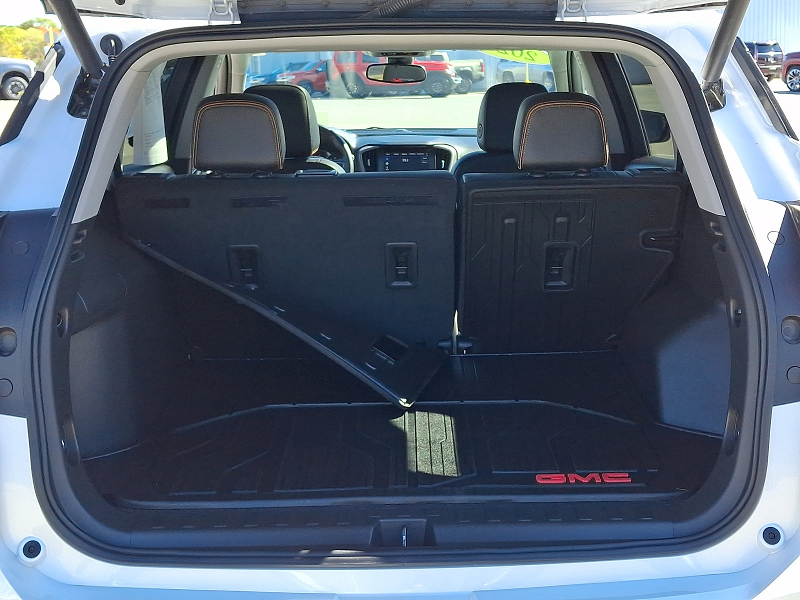 Certified 2023 GMC Terrain AT4 w/ Tech Package AWD/4WD image 28