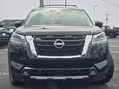 Used 2022 Nissan Pathfinder SL AWD/4WD image 3