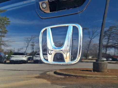 Used 2021 Honda Ridgeline Black Edition image 31