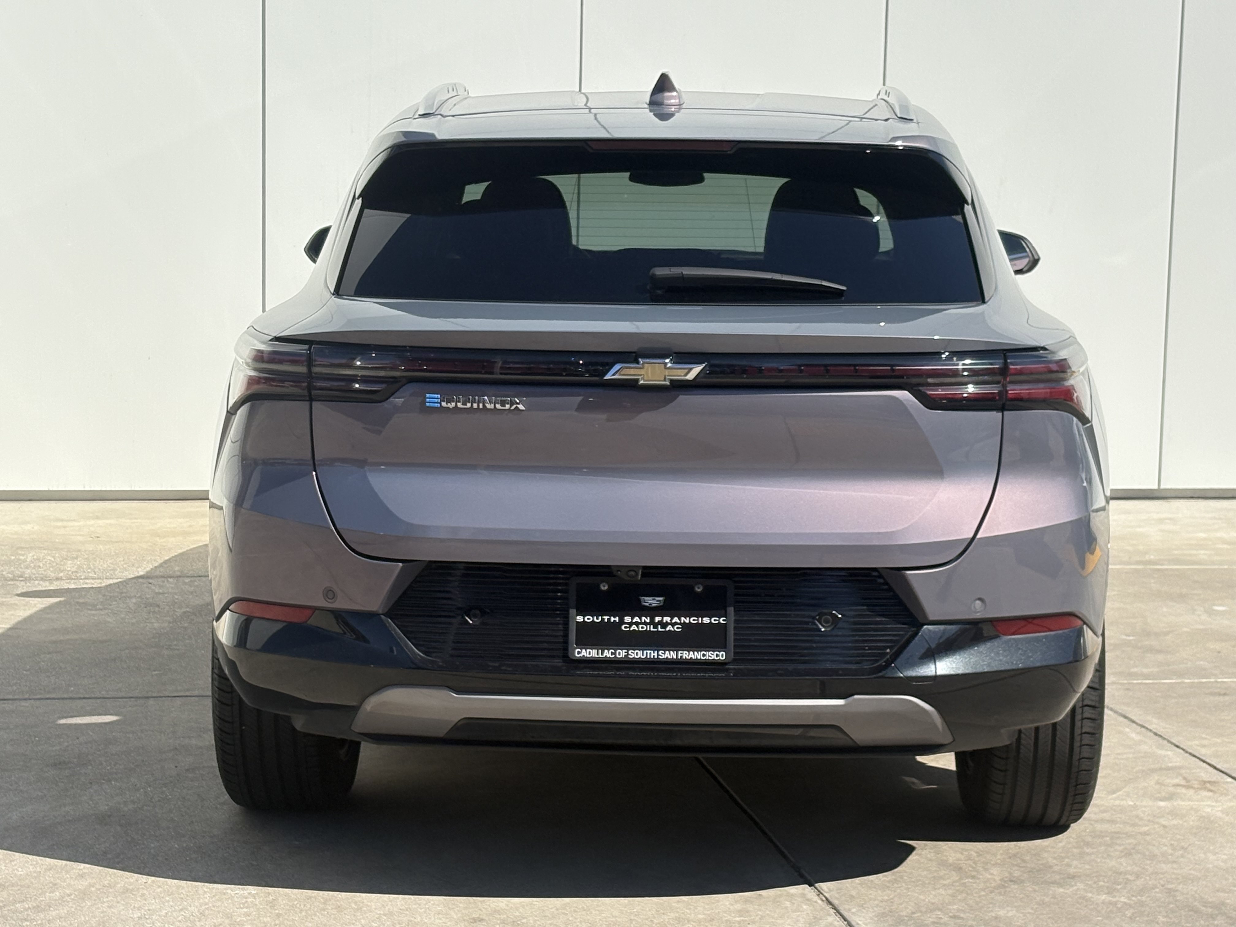 Used 2024 Chevrolet Equinox EV LT w/ Active Safety Package 3 FWD image 8