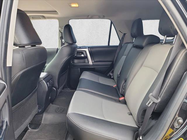 Used 2021 Toyota 4Runner SR5 Premium w/ Moonroof Package AWD/4WD image 11