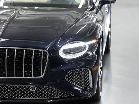 New 2026 Bentley Continental GTC AWD/4WD image 12