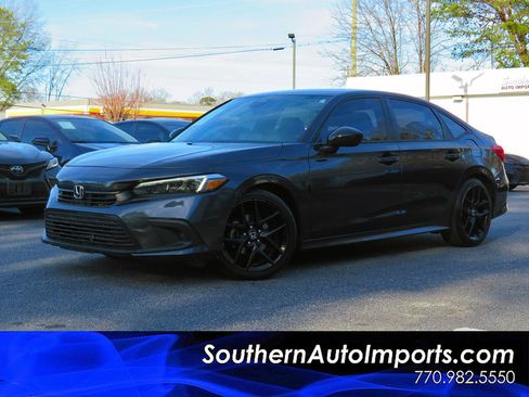 Used 2022 Honda Civic Sport image 1