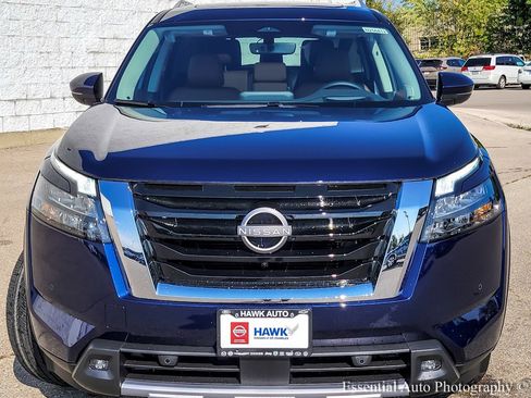 New 2025 Nissan Pathfinder Platinum w/ Cargo Package image 4