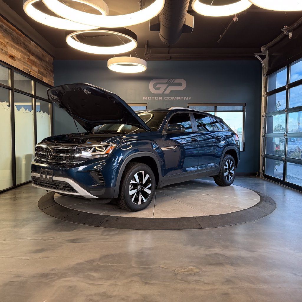 Used 2021 Volkswagen Atlas Cross Sport SE AWD/4WD image 24