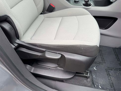 Used 2024 GMC Terrain SLE image 15