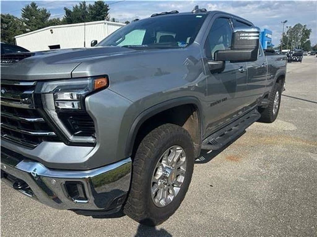 Used 2024 Chevrolet Silverado 2500 LTZ w/ LTZ Premium Package AWD/4WD image 41
