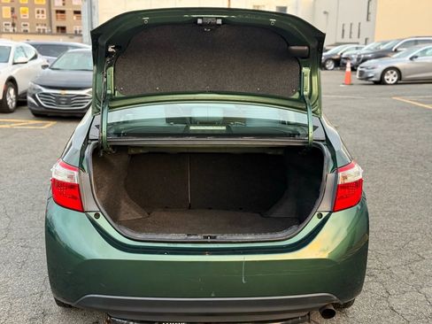 Used 2016 Toyota Corolla LE image 9