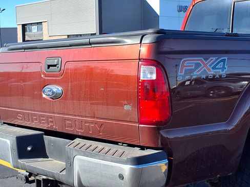 Used 2015 Ford F250 Lariat w/ Lariat Ultimate Package image 26