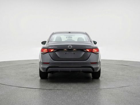 Used 2025 Nissan Sentra SV image 7