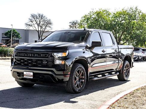 Used 2024 Chevrolet Silverado 1500 Custom w/ Turbomax Blackout Package image 9