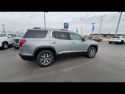 Certified 2023 GMC Acadia SLE w/ Driver Convenience Package image 8