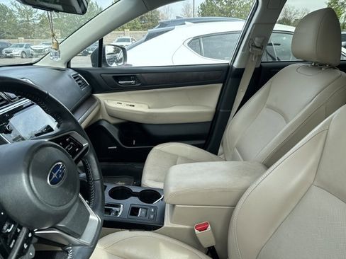 Used 2018 Subaru Outback 3.6R Limited image 10