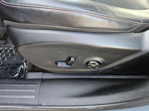 Used 2014 Jeep Cherokee Trailhawk w/ Comfort/Convenience Group image 31