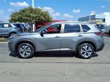 Used 2022 Nissan Rogue SV w/ SV Premium Package image 3