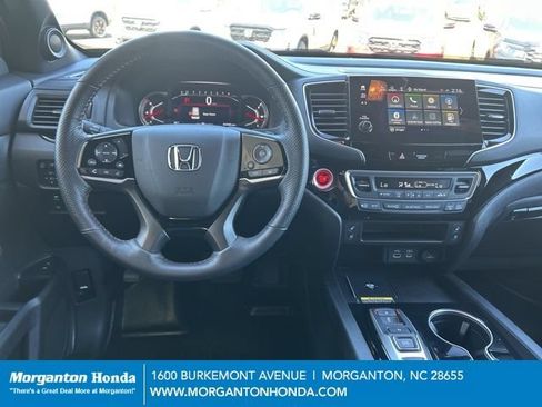 Used 2025 Honda Passport Black Edition image 15