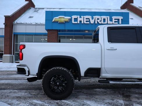 Used 2021 Chevrolet Silverado 2500 High Country w/ Technology Package image 43