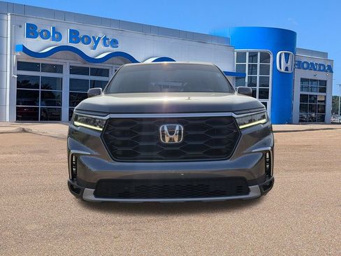 Used 2025 Honda Pilot EX-L image 2