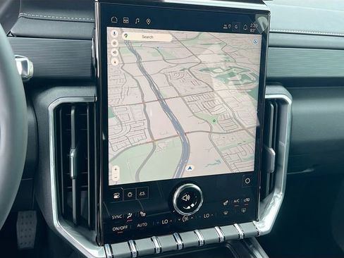 New 2026 GMC Acadia Elevation image 8