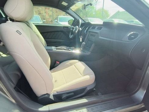 Used 2014 Ford Mustang GT RWD image 10