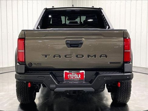 New 2026 Toyota Tacoma 4x4 Double Cab Hybrid image 4