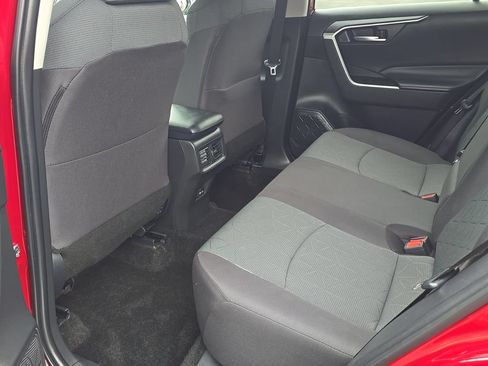 Used 2025 Toyota RAV4 XLE w/ Convenience Package AWD/4WD image 19