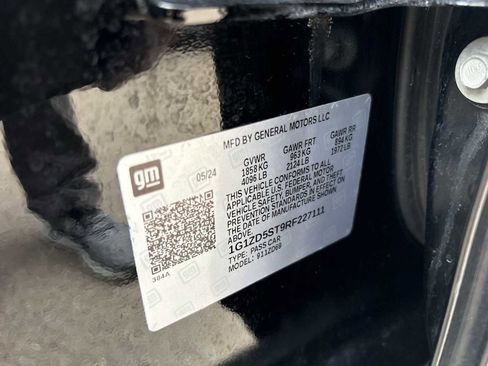 Used 2024 Chevrolet Malibu LT FWD image 25
