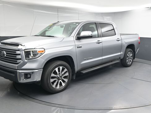 Used 2019 Toyota Tundra Limited w/ Limited Premium Package image 4