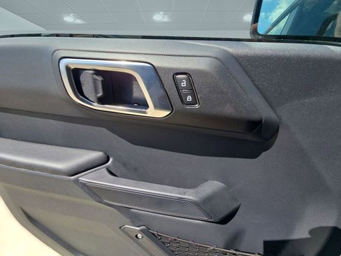 New 2025 Ford Bronco 4-Door image 10