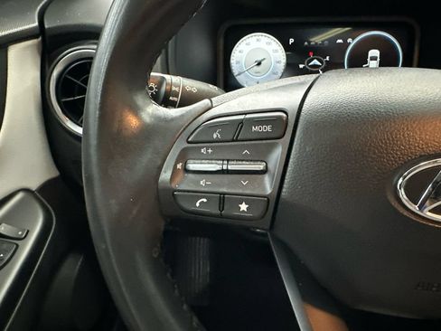Used 2023 Hyundai Kona Limited w/ Cargo Package FWD image 26