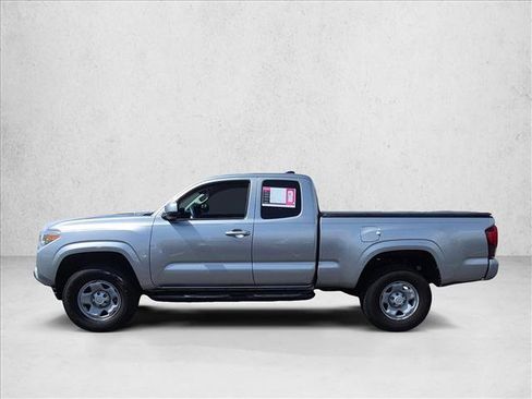 Used 2022 Toyota Tacoma SR w/ SR Convenience Package RWD image 8