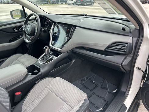 Used 2025 Subaru Outback Premium AWD/4WD image 41