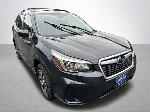 Used 2019 Subaru Forester Premium w/ All-Weather Package AWD/4WD image 5
