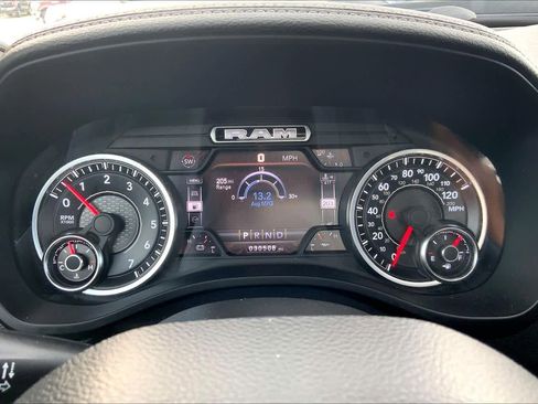 Used 2021 RAM 1500 Laramie image 25